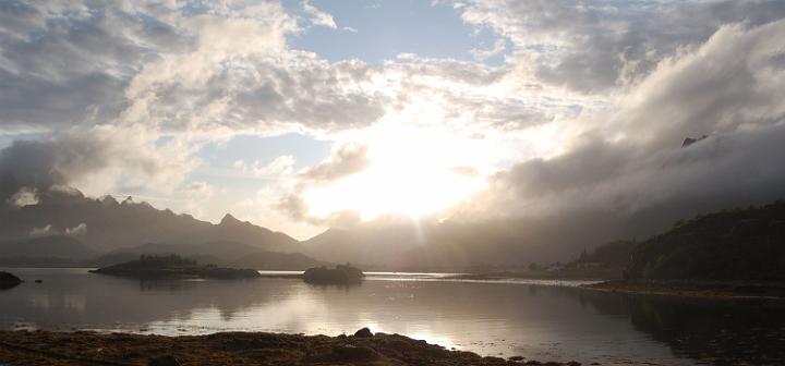 Tramonto sulle Lofoten.JPG - AI PIEDI DELLA RUPE